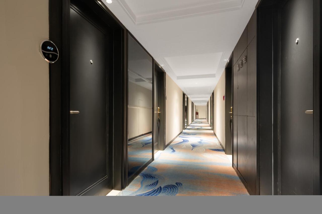 President Hotel Guangzhou Eksteriør billede